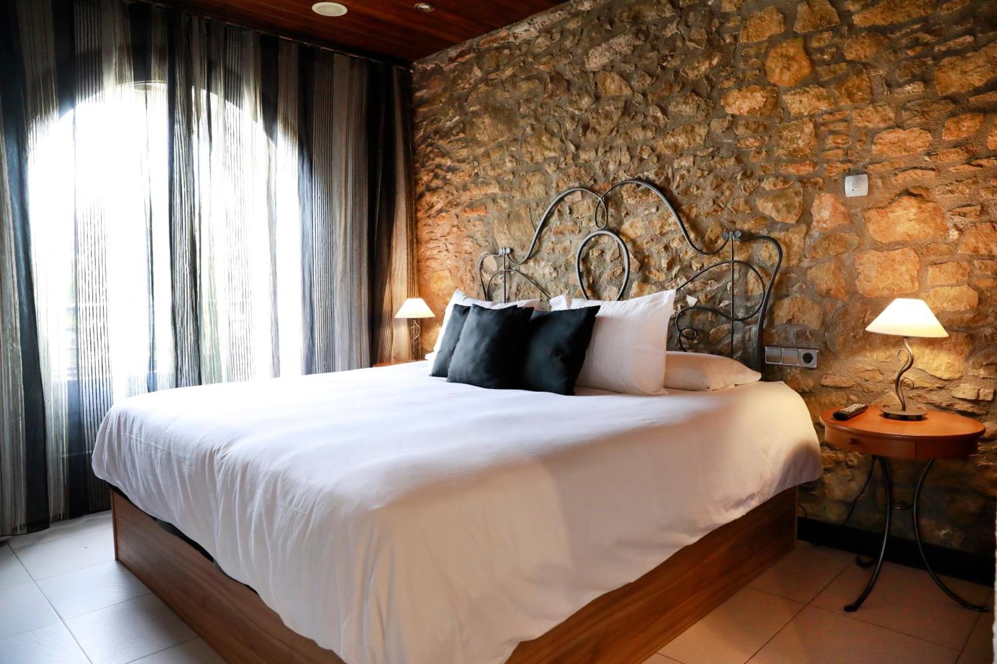 Hotel La Violeta Castelltercol Esterno foto
